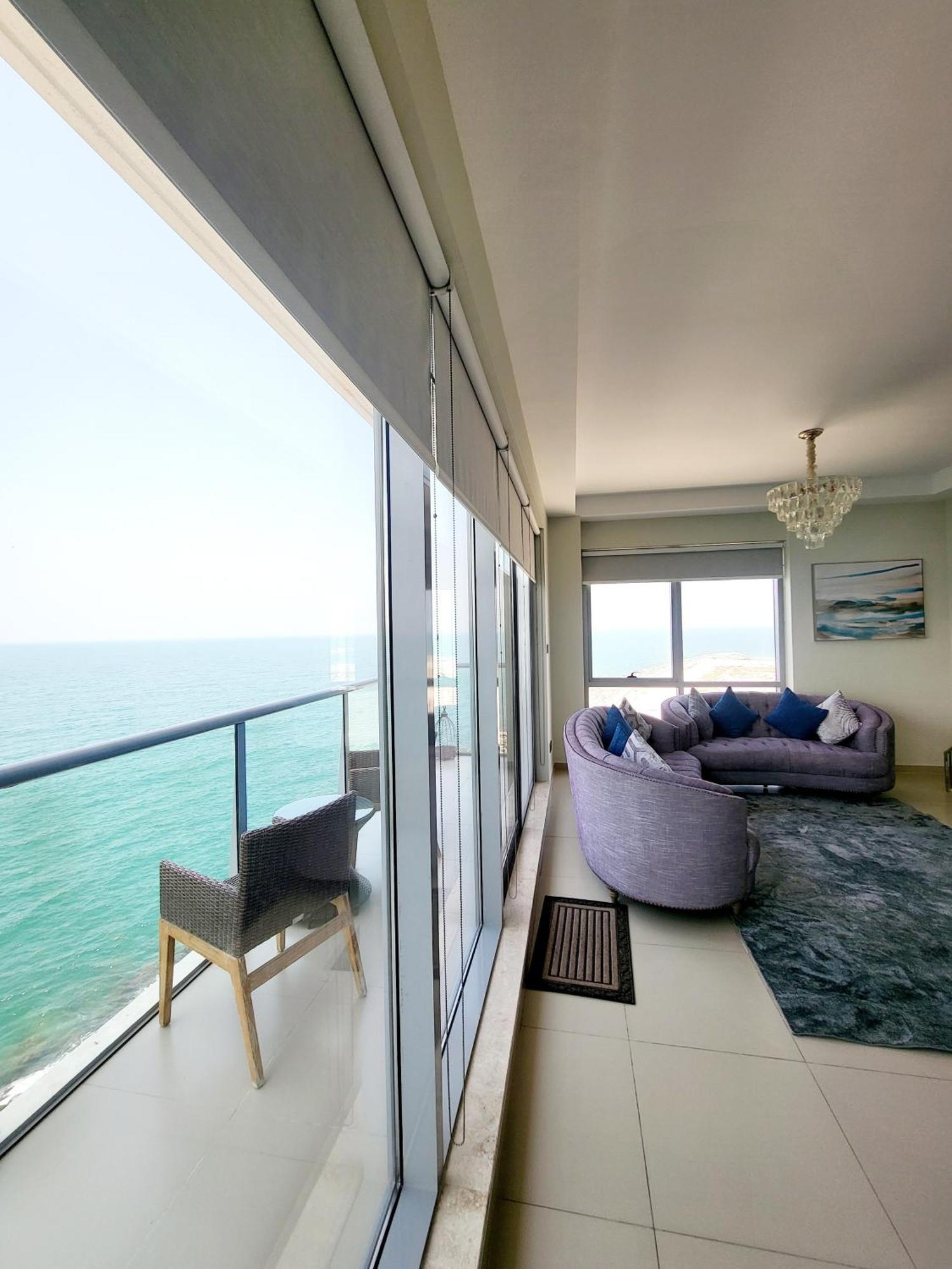 Luxurious 2 Bedroom Beachfront Apartment - Direct Seaview Ra’s al-Chaima Exterior foto